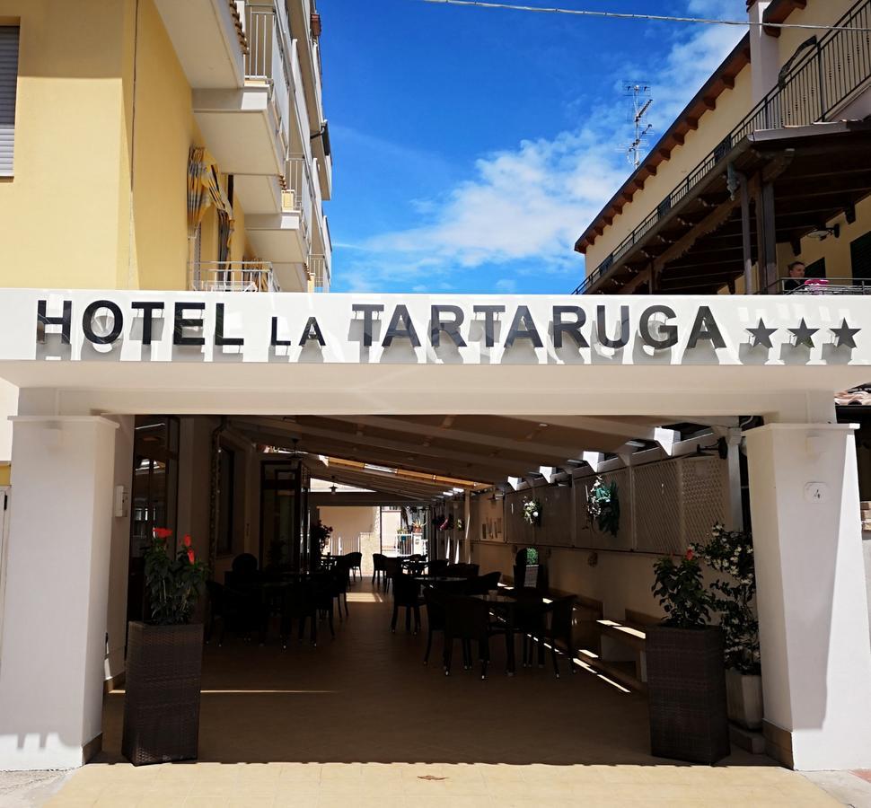 Hotel La Tartaruga Розето-дельи-Абруцци Экстерьер фото